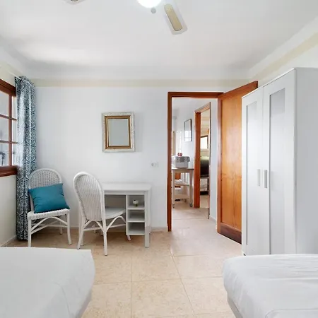 בית נופש La Caldera Sunset View By Paramount Holidays